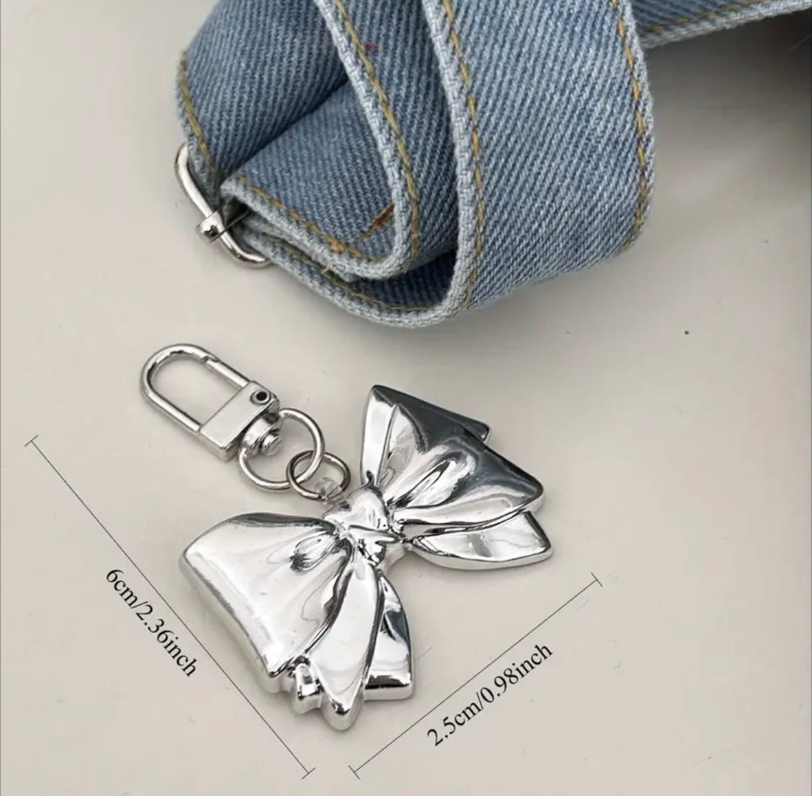 Bow keychain