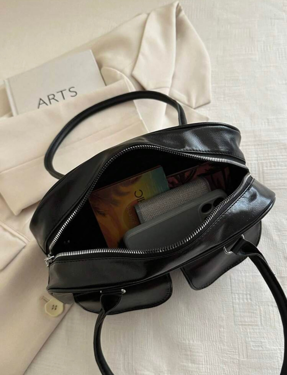 Standoil chubby bag-black